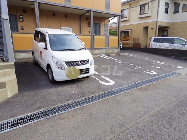 16/22 駐車場