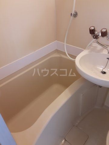 14/30 浴室