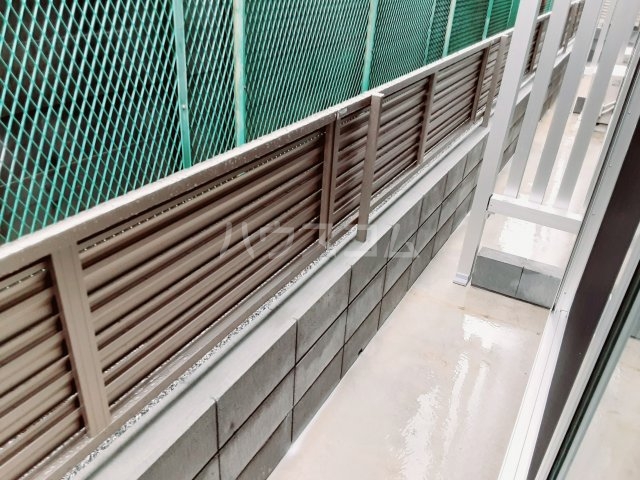 15/23 バルコニー