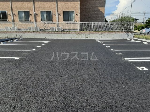 3/7 駐車場