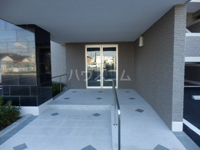 3/6 エントランス