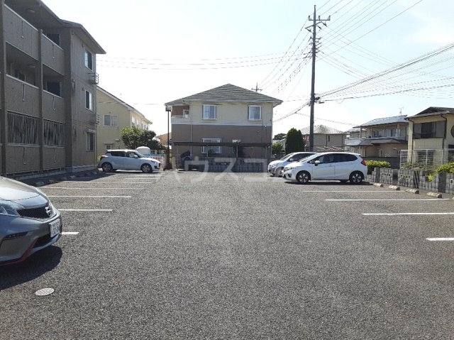 22/23 駐車場