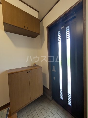 16/30 玄関