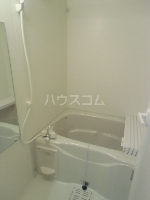 13/30 浴室