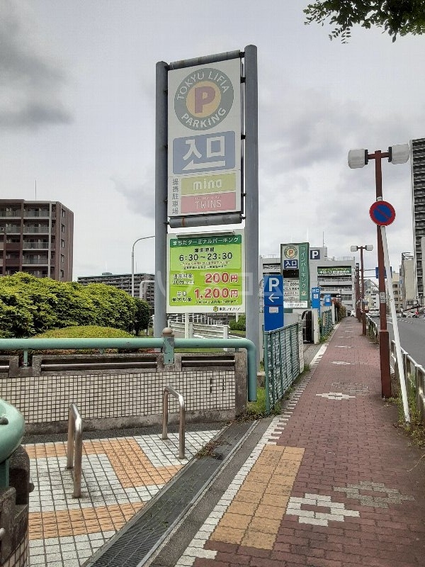 22/30 駐車場