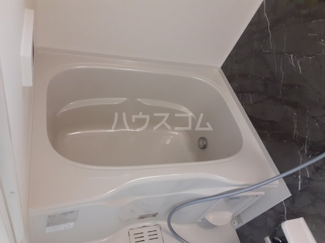 14/30 浴室