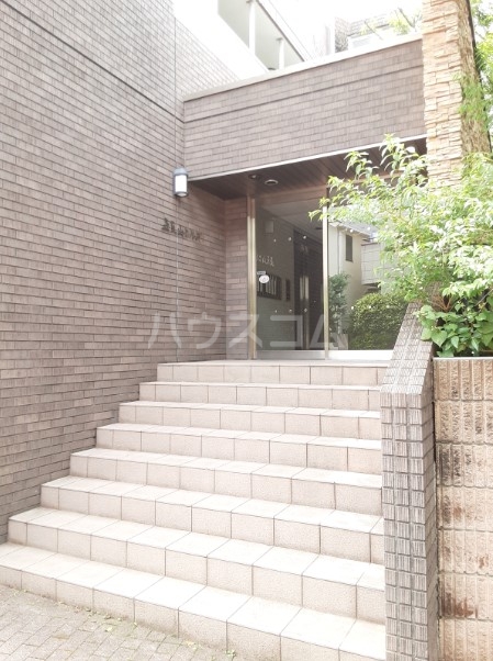 3/5 エントランス