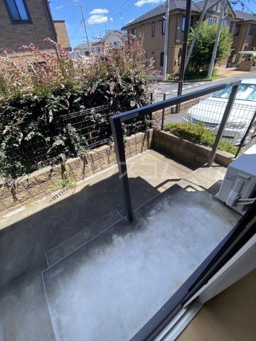 19/28 バルコニー