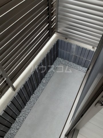 16/23 バルコニー