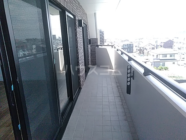 20/30 バルコニー
