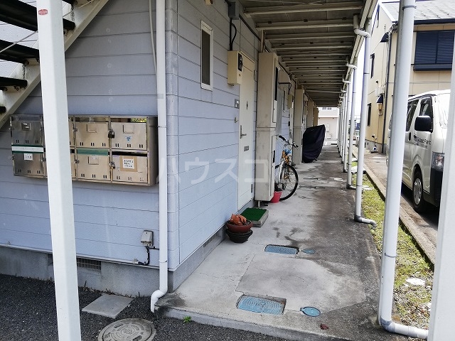 23/30 エントランス