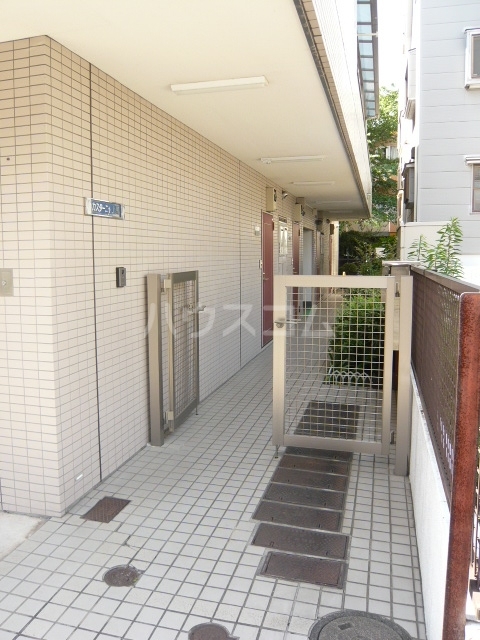 3/4 エントランス