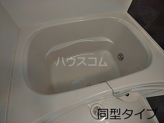 14/30 浴室