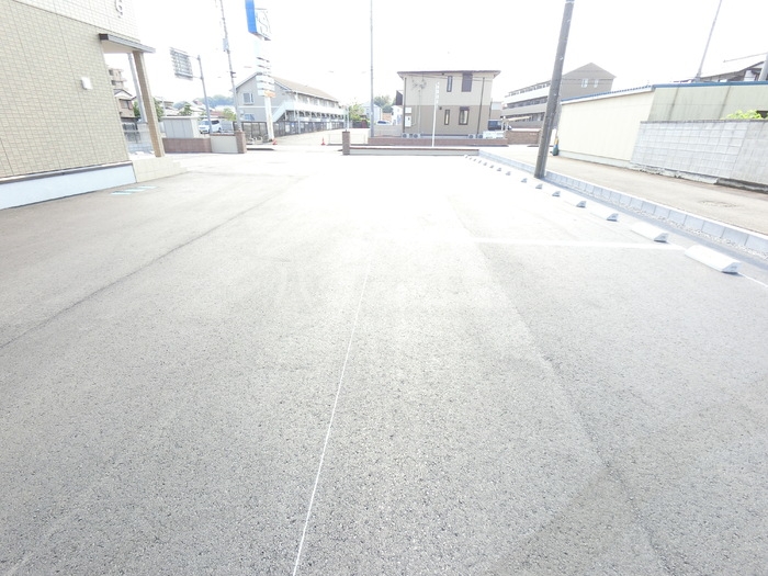 2/10 駐車場