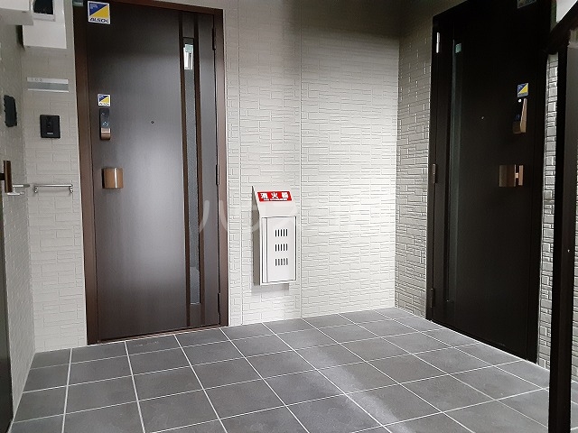 22/30 エントランス