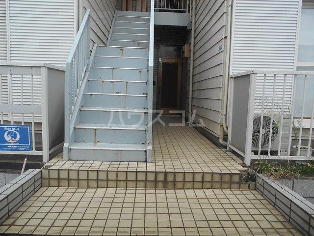 17/20 エントランス