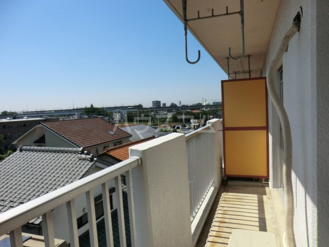 17/28 バルコニー