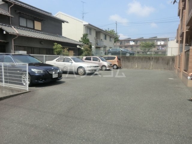 2/10 駐車場