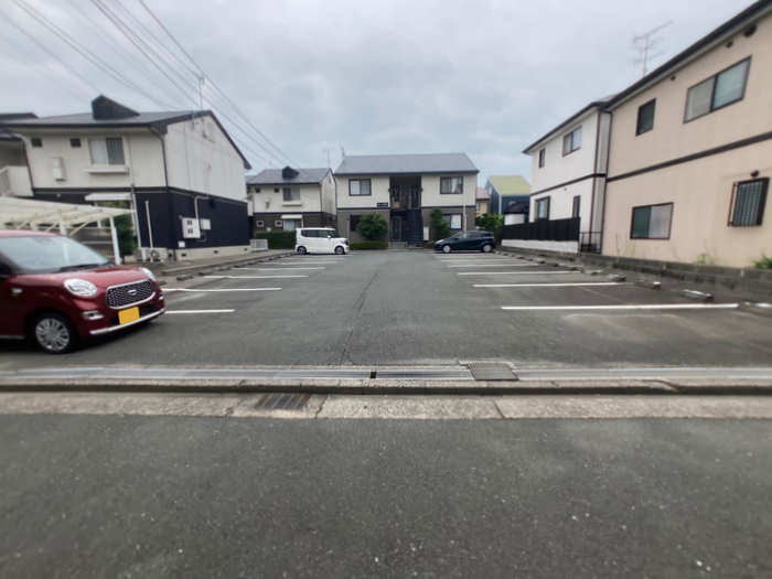 17/17 駐車場