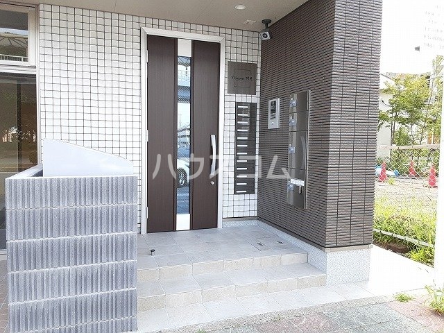 14/15 エントランス