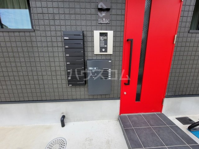 3/7 エントランス