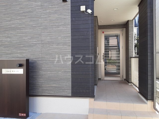 20/26 エントランス