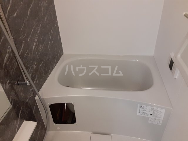 14/30 浴室