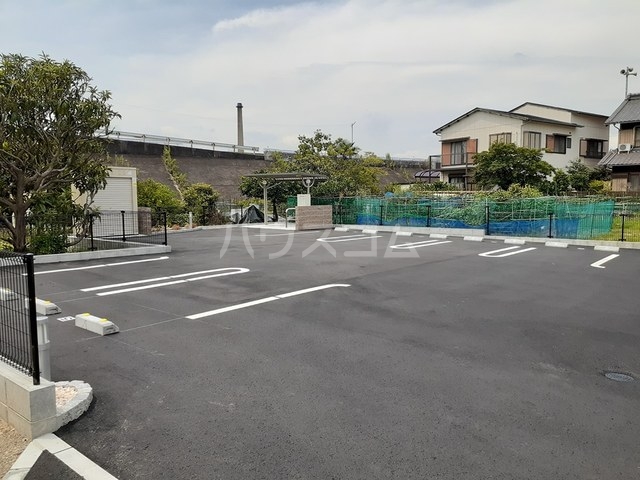 14/20 駐車場