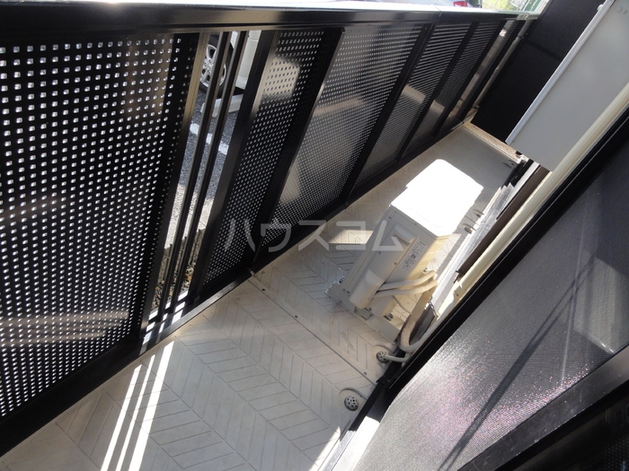 13/16 バルコニー