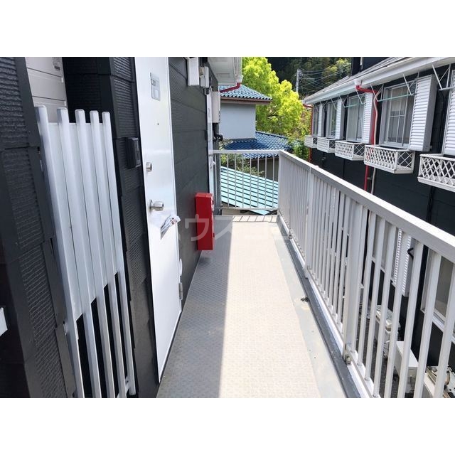 18/19 エントランス