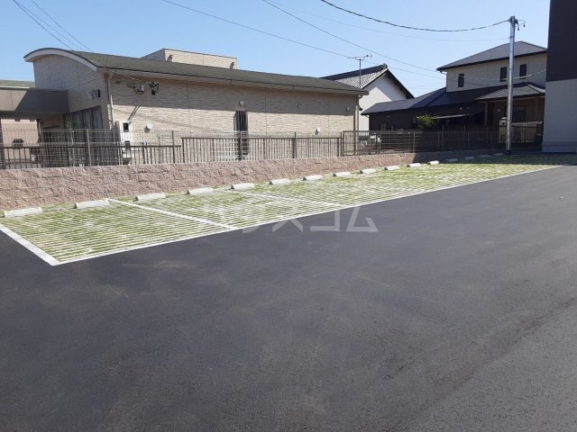22/30 駐車場
