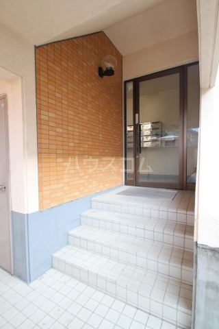 19/29 エントランス