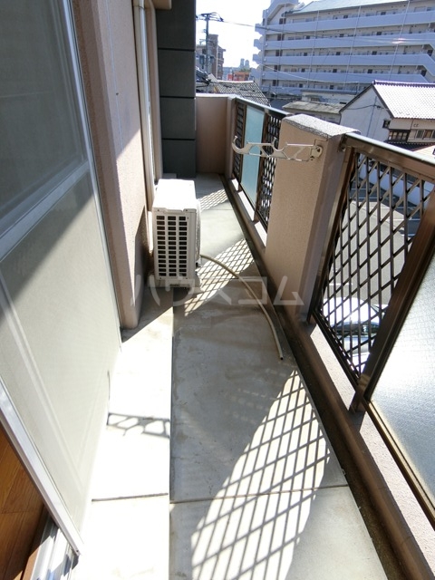 17/23 バルコニー