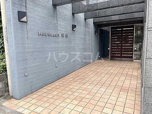 16/26 エントランス