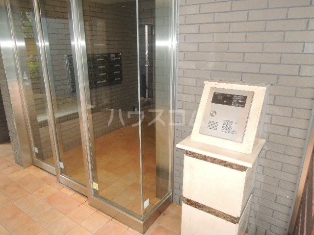 15/24 エントランス