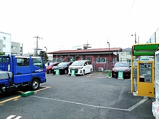 28/30 駐車場