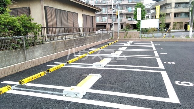 14/20 駐車場