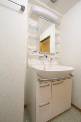 13/30 洗面