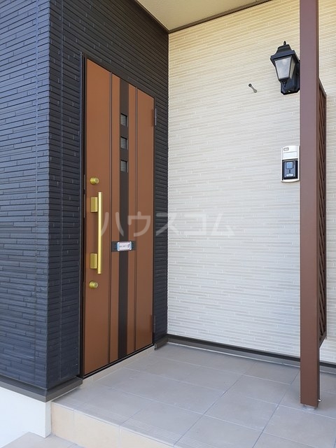 17/26 エントランス