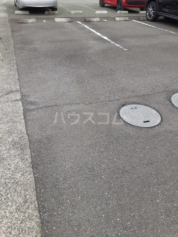 24/26 駐車場