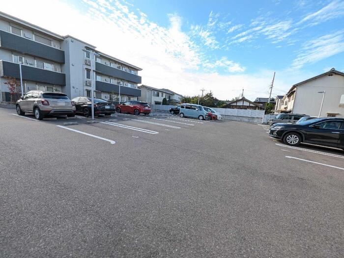 3/7 駐車場