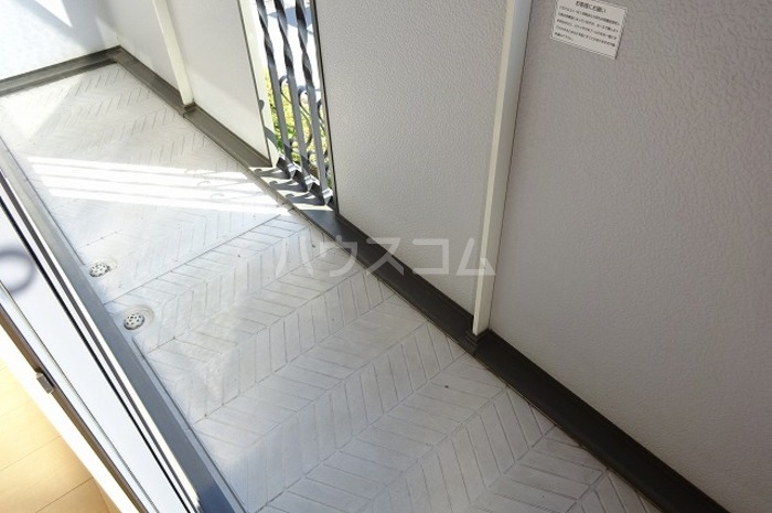 13/20 バルコニー