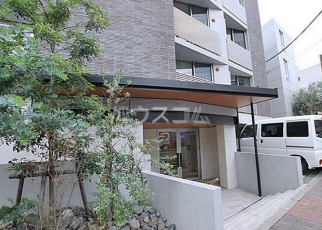 17/28 エントランス