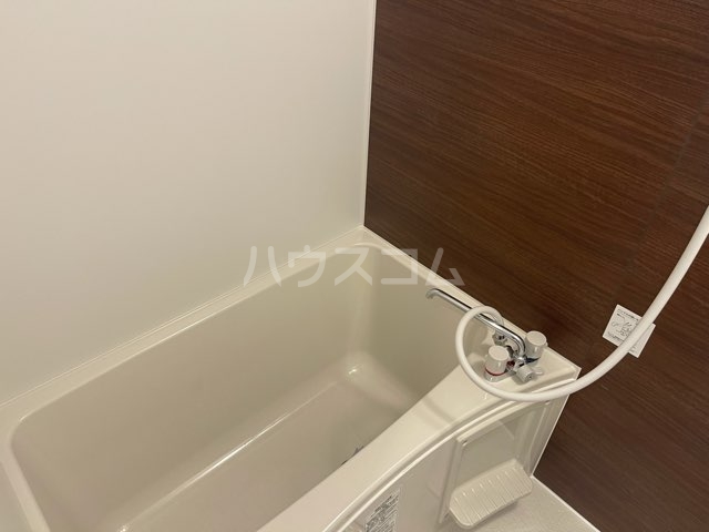 13/30 浴室