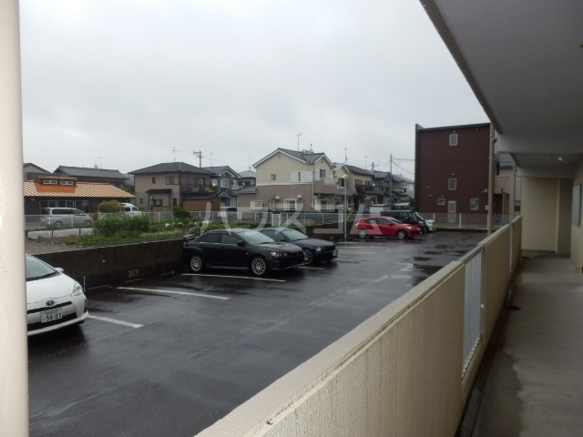 22/30 駐車場