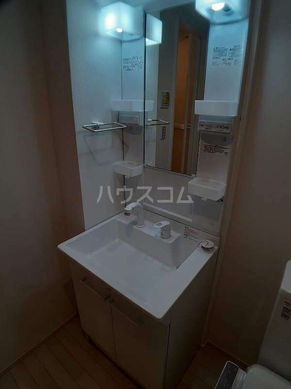 13/30 洗面