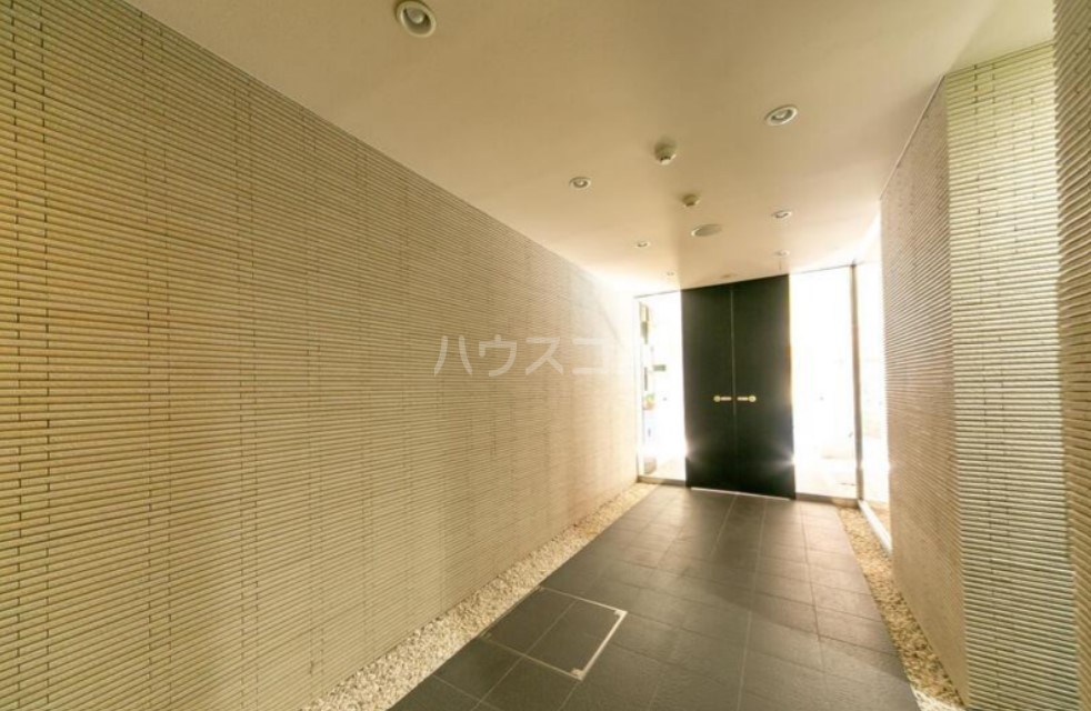 29/30 エントランス