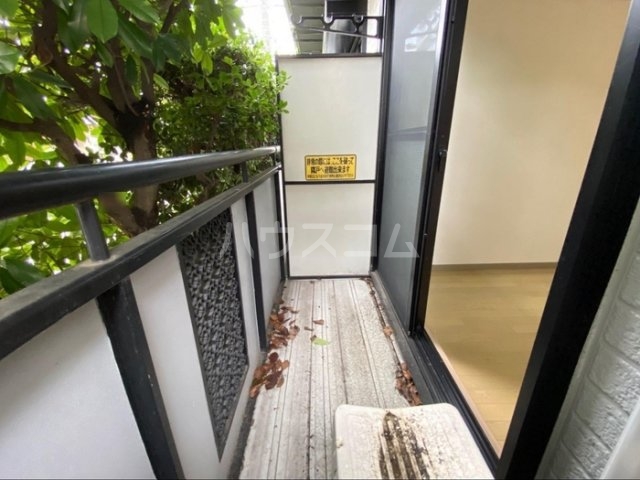 13/22 バルコニー