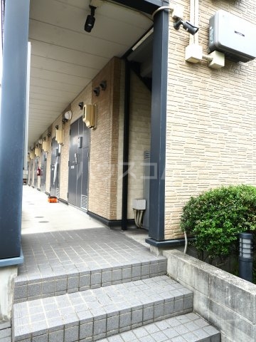 3/5 エントランス