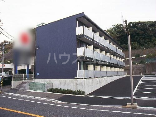 16/17 エントランス